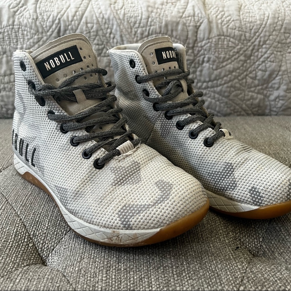 8.5 womens hightop nobull